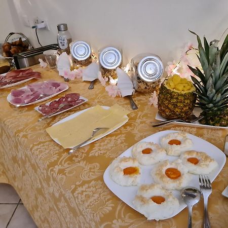 Maison Brinati Bed And Breakfast Monsummano Terme Kültér fotó